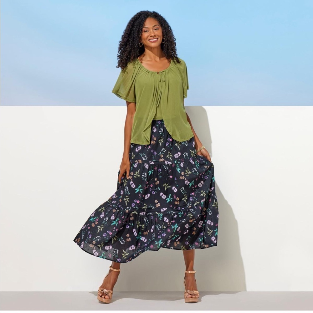⭐️Antthony Tiered Skirt with Pockets Black Botanical Size 1X petite⭐️ NWT